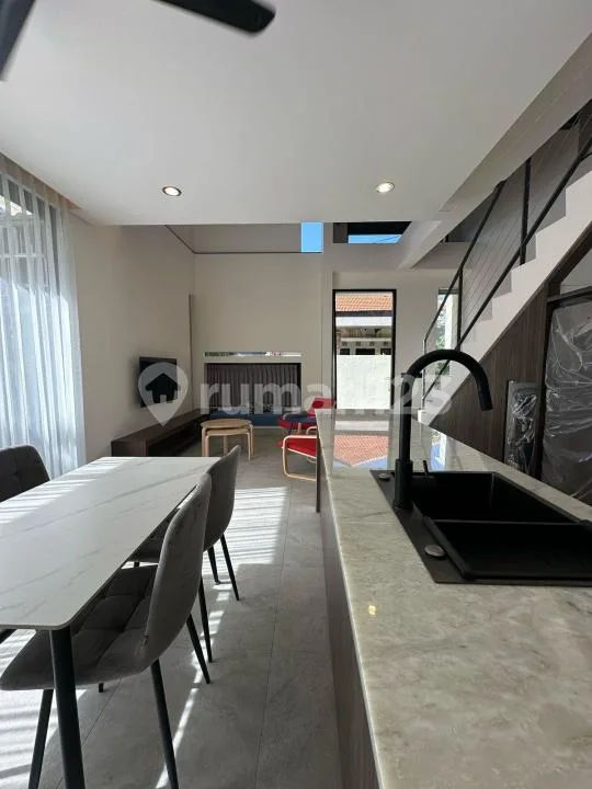 Dijual Villa Full Furnished Dekat Pantai Batu Belig dan Seminyak - Image 2 of 4