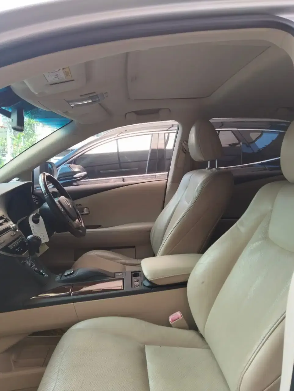 Lexus RX 270 2014 Bensin - Image 7 of 7