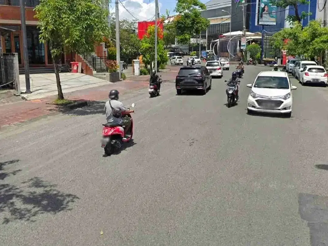 jual gedung 4 lantai ada lift , video tron di jln utama Dewi Sri Kuta Bali - Image 4 of 10
