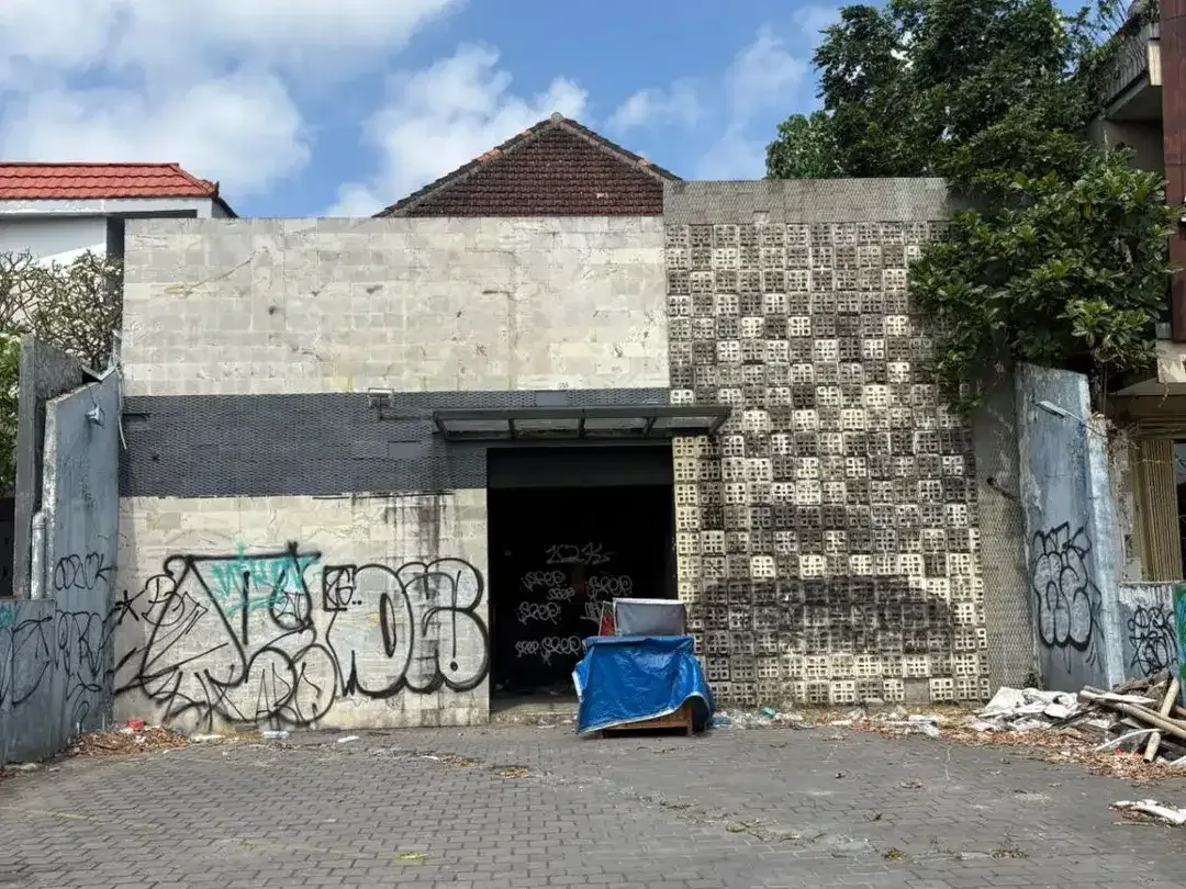 Bangunan Ex Cafe Disewakan Di Teuku Umar Denpasar Barat - Image 1 of 5