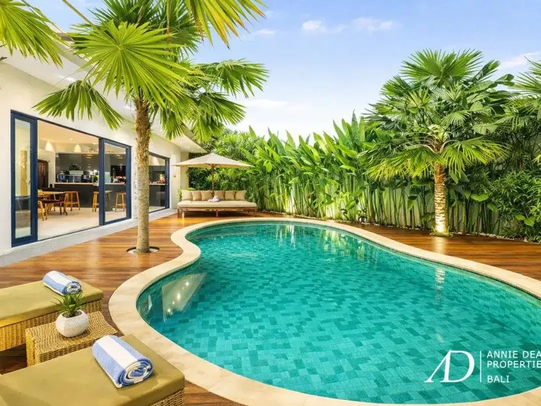FREEHOLD | MODERN DESIGN VILLA IN PRIME SEMINYAK - Image 1 of 10