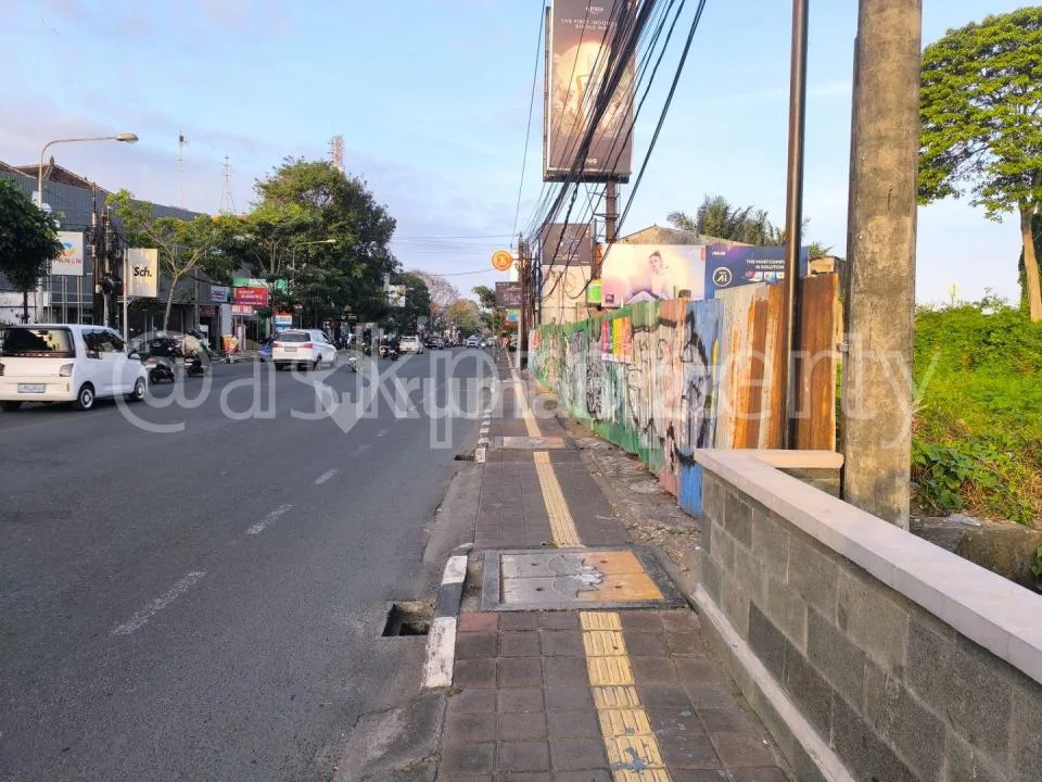 Dijual Tanah Kawasan Prime Jl.teuku Umar Denpasar Barat Cocok Segala Usaha - Image 1 of 4