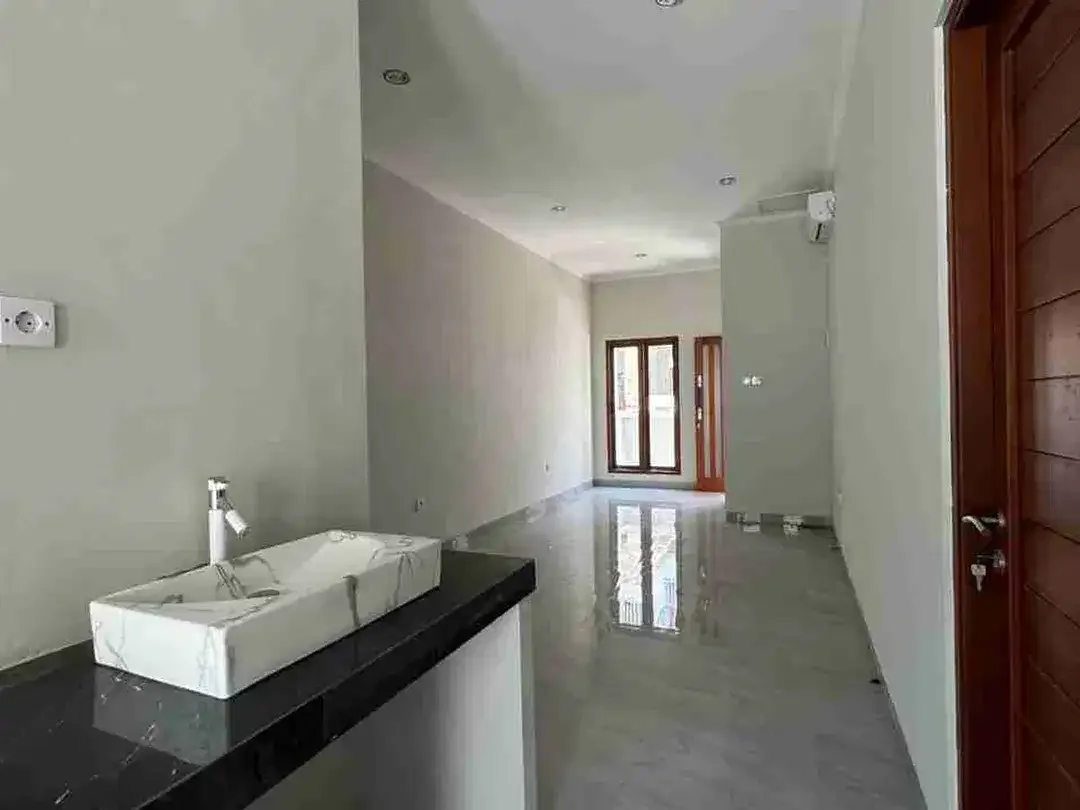 Langka Rumah Cluster di bawah 2M di By Pass Ngurah Rai Sanur Bali - Image 3 of 8