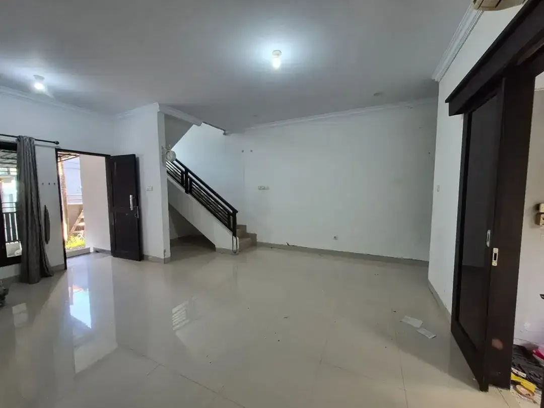 RUMAH MINIMALIS DALAM KOMPLEKS SECURITY GATE DI GATSU - Image 4 of 10