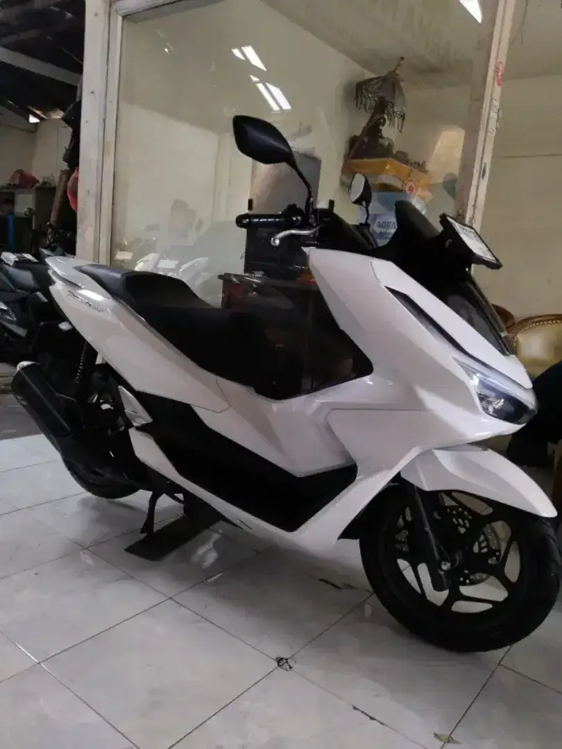 DP 3,5 JT/ BUNGA MENURUN 2% / HONDA PCX 160 TAHUN 2025 - Image 5 of 8