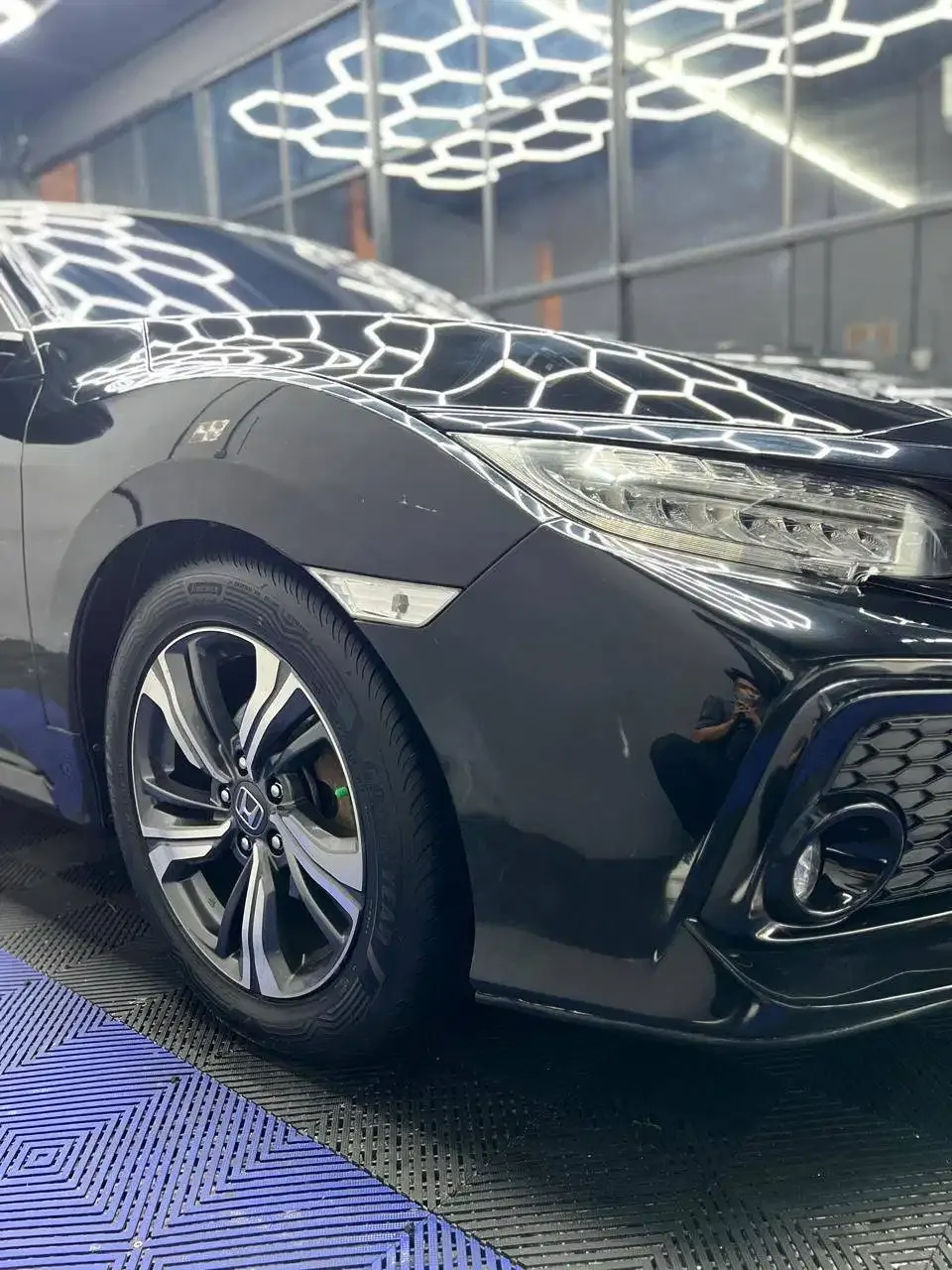 HONDA CIVIC TURBO 2018 HITAM AT ASLI BALI - Image 5 of 10