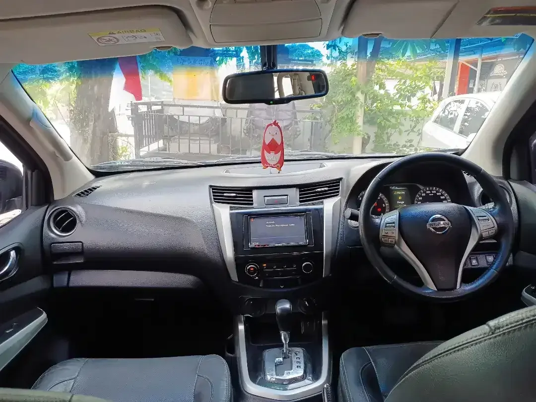 NISSAN NAVARA VL MATIC 4WD SOLAR ASLI BALI KM 50 RB - Image 8 of 10