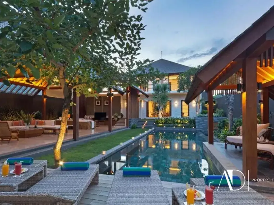 FREEHOLD | TROPICAL 4-BEDROOM LUXURY VILLA IN UMALAS - Image 6 of 10