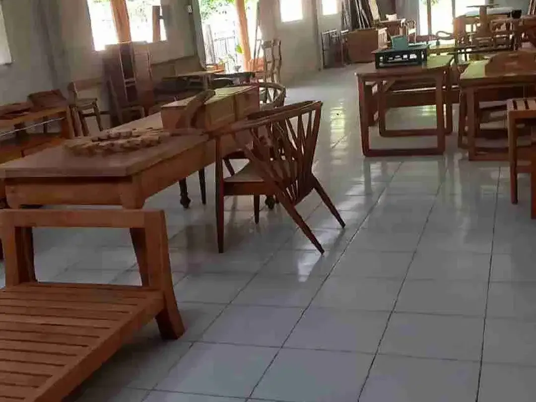 disewakan gudang/ showroom strategis di Denpasar - Image 7 of 10