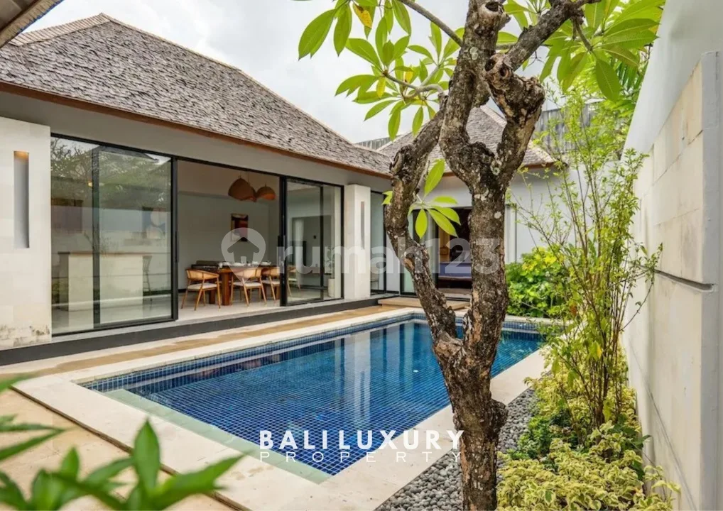 Freehold 2-Bedroom Villa - Fully Furnished In Prime Seminyak - Image 1 of 4