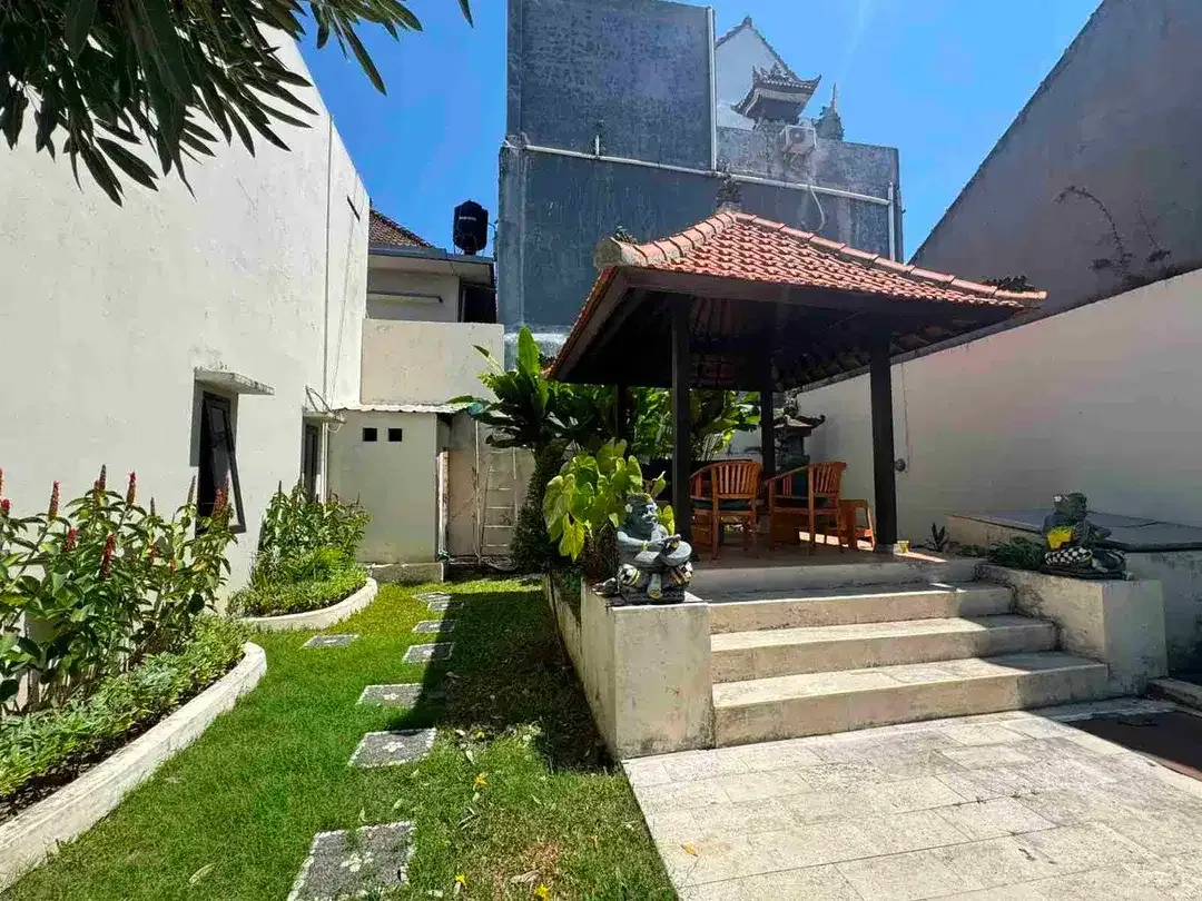 For Sale Villa 3 Bedrooms With Pool & Furnished in Sanur Bali - Image 2 of 10