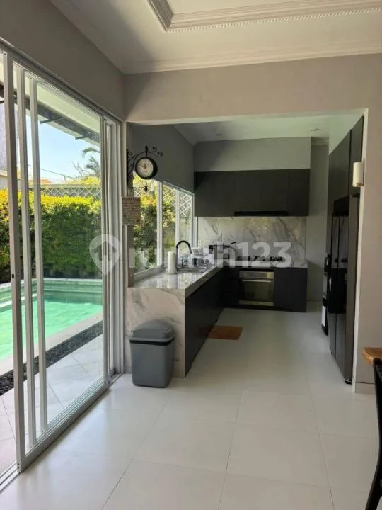 Modern 4+1 Bedroom Family Villa | Walking Distance To Mertasari Beach | Sanur Beachside - Image 3 of 4