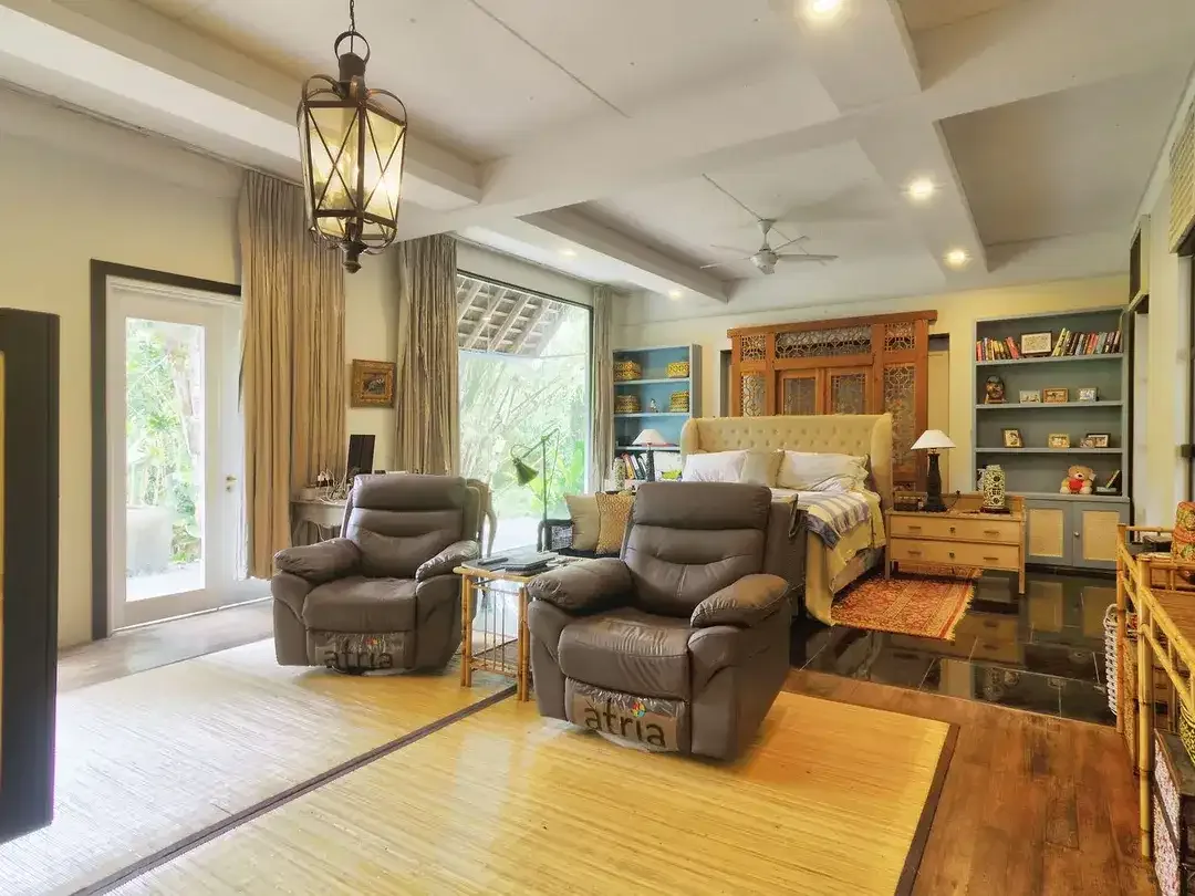 Freehold - Luxury Freehold Riverside Villa with Infinity Pool near Sanur, Bali - Image 5 of 10