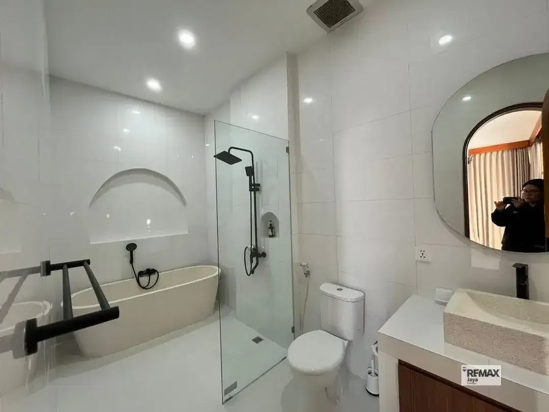 Fully Furnished Villa For Rent In Padonan, Canggu Area - Image 6 of 10