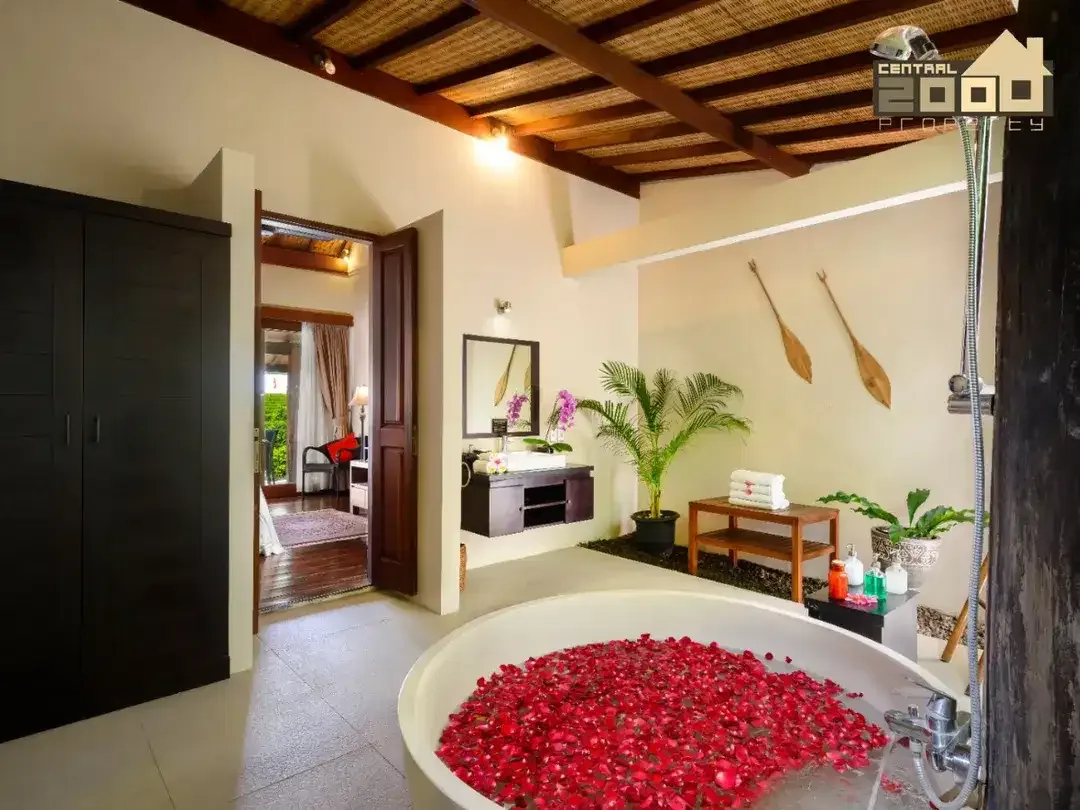Ultimate Freehold Estate in Bali, Luxury Riverfront Retreat & Villa Complex - Image 9 of 10