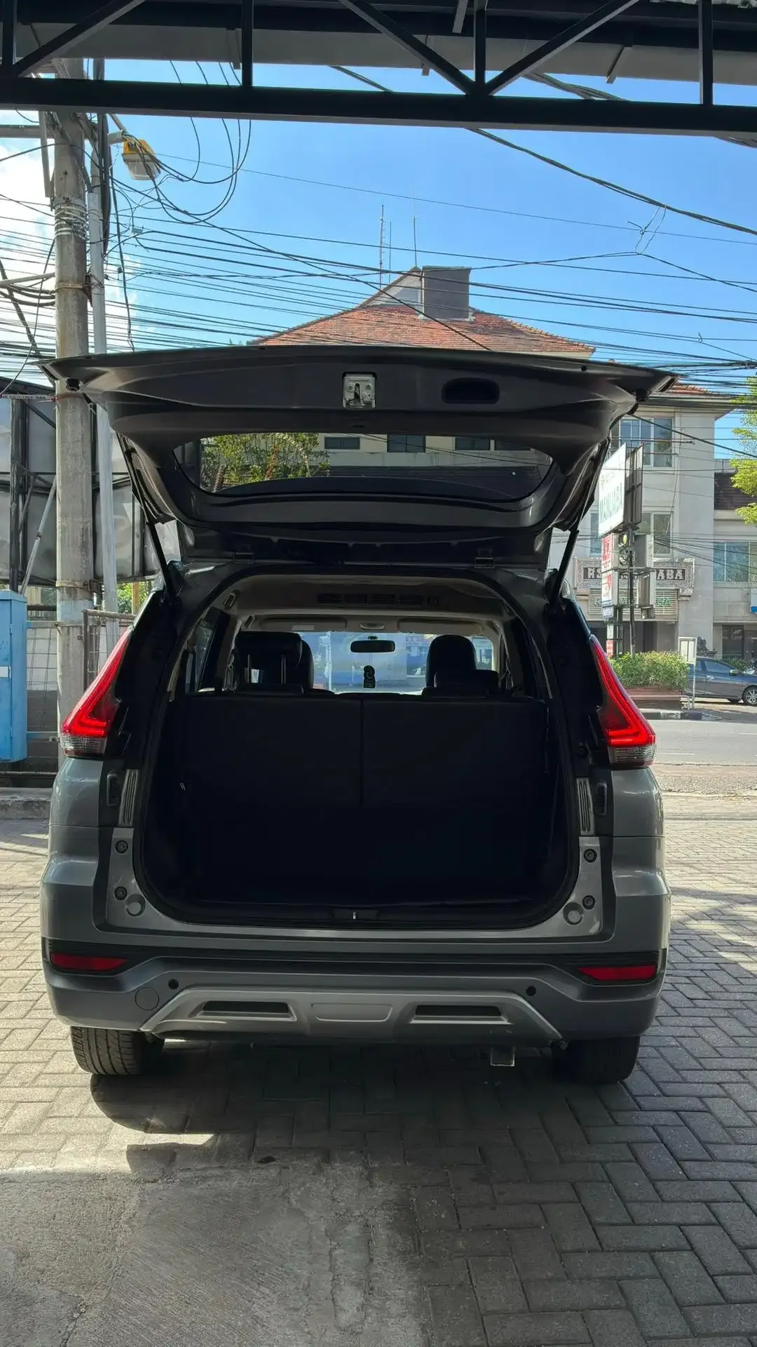 Mitsubishi Xpander Sport 2018 Abu-abu Metalik A/T 1.5 - Image 9 of 10