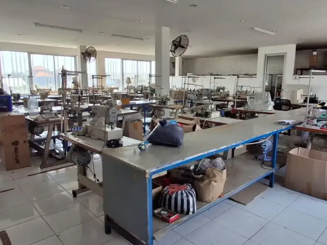 Dijual Gedung Serbaguna Siap Pakai 4 Lantai di Pura Demak, Denbar - Image 3 of 10