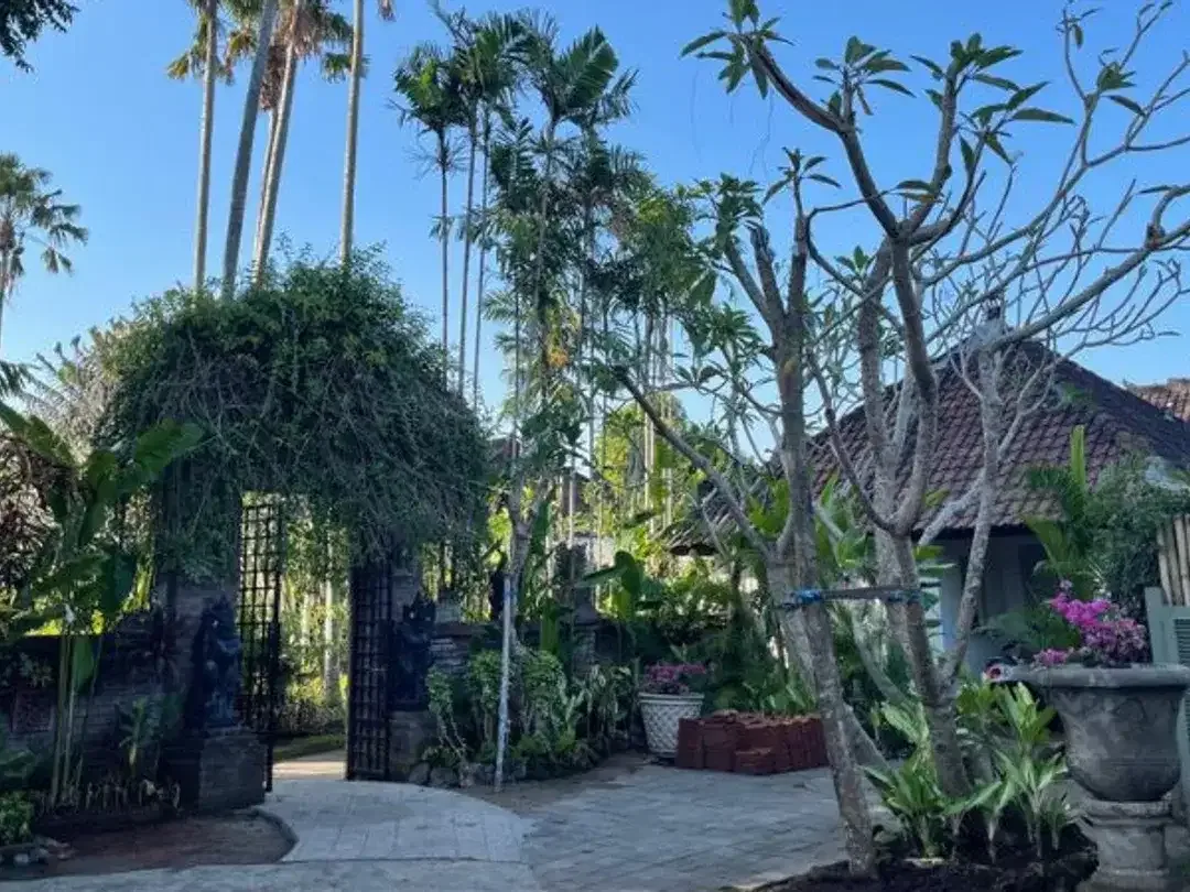 TANAH BONUS BANGUNAN VILLA KUNO DI KUBU MANYAR CANGGU BADUNG - Image 4 of 7