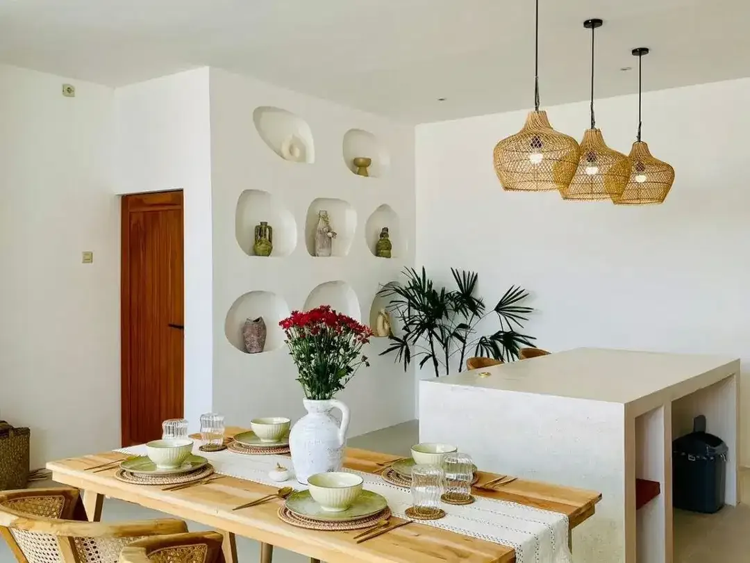 DIJUAL VILLA SIAP OPERASIONAL FULLY FURNISH ULUWATI BALI - Image 7 of 10