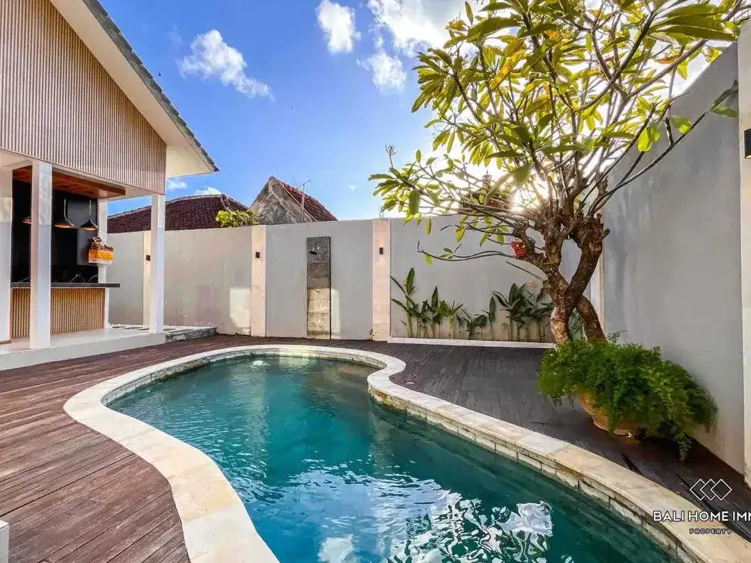 BRAND NEW‼ DISEWAKAN VILLA 3-BEDROOMS SIAP HUNI DI KEDONGANAN, JIMBARAN - Image 1 of 10