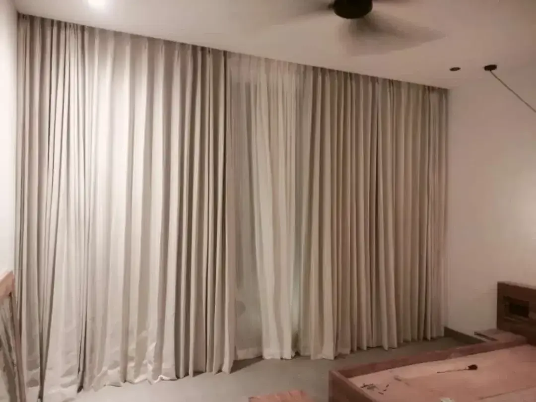 Curtain Gorden Korden Blackout Polos untuk Villa Hotel - Image 5 of 9