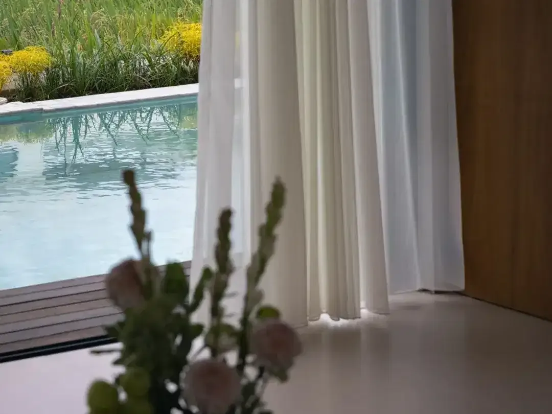 Luxury 3-Bedroom Villa for Rent in Tumbak Bayuh – Fully Furnished with High-Speed Internet - Image 5 of 10