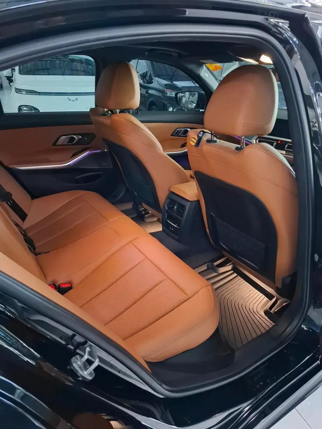 Bmw 330i m sport - Image 6 of 6