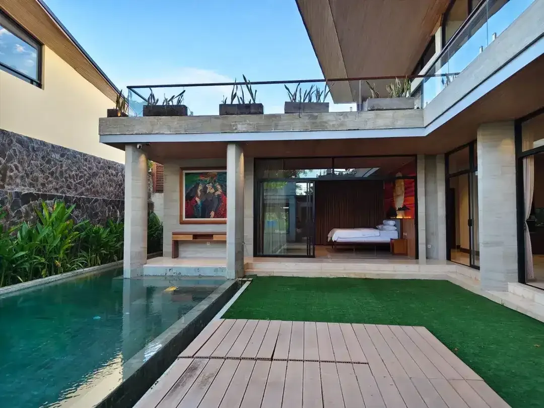 For Sale Rare Ocean View Villa in Central Sanur - Image 9 of 10
