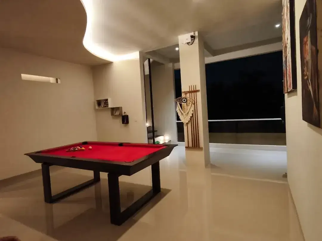 Rumah Mewah Fully Furnished 4 Kamar Tidur Dijual di Jimbaran - Image 6 of 8