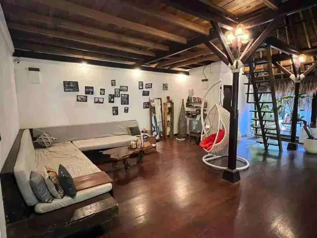 High-Occupancy 6-Bedroom Villa in Seminyak's Pink Zone - Image 6 of 10