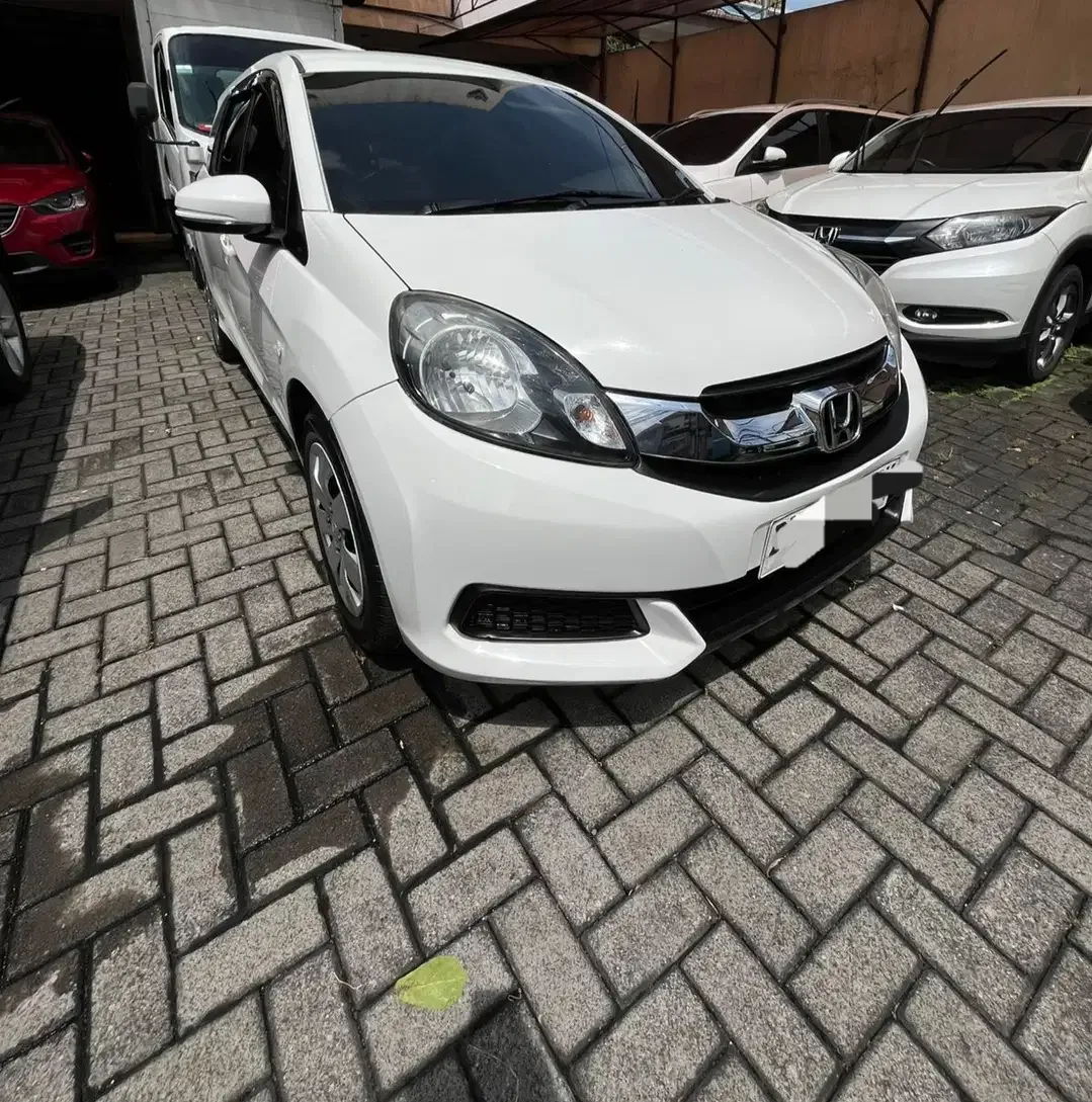 Honda Mobilio S 2016 Putih M/T 1.5cc - Image 4 of 7