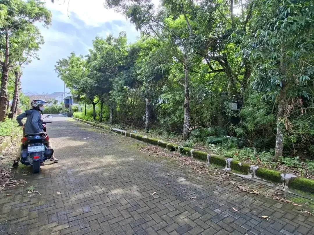 Dijual Tanah Kavling di Komplex Sahadewa Pecatu Indah Resort Uluwatu-Bali - Image 2 of 5
