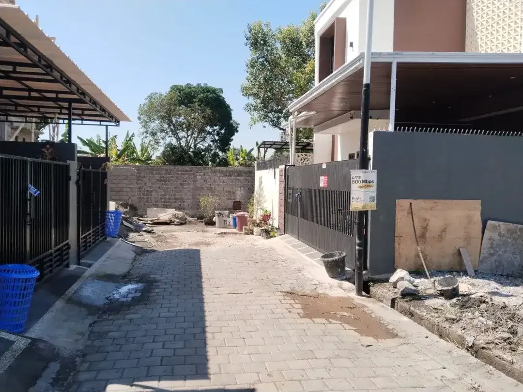 Dijual / Disewakan Rumah 2 Lantai Berlokasi di Perumahan One Gate System - Image 4 of 10