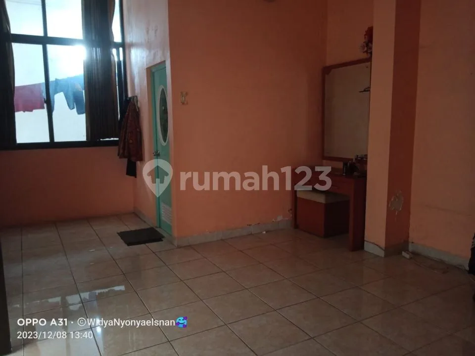 Ruko strategis 3 lantai Raya Sesetan Denpasar Bali - Image 4 of 4