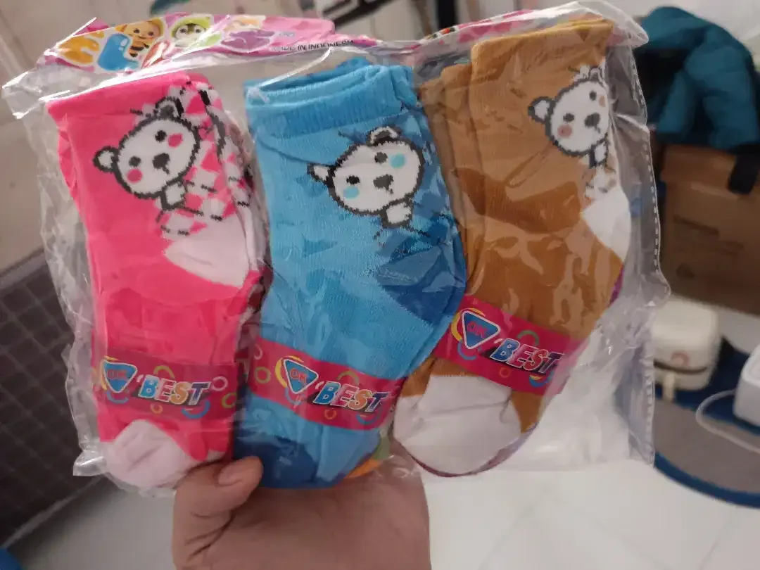 Kaos Kaki Murah 40.000 selusin (12 pasang) - Image 1 of 2
