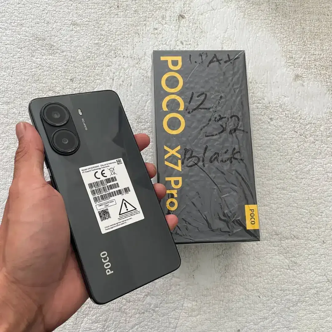 Poco X7 Pro Warna Hitam 12/512GB - Image 4 of 4