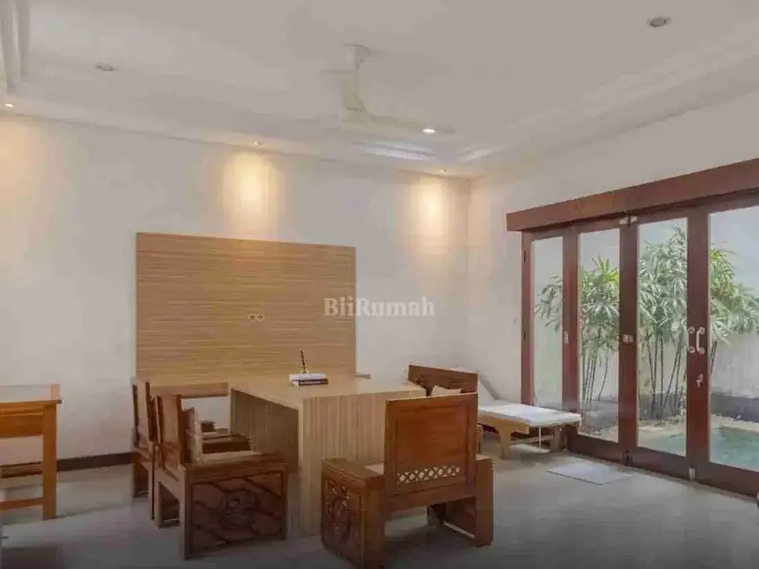 RUMAH SEMI VILLA DI TUKAD BALIAN RENON DENPASAR FULLY FURNISH - Image 4 of 9