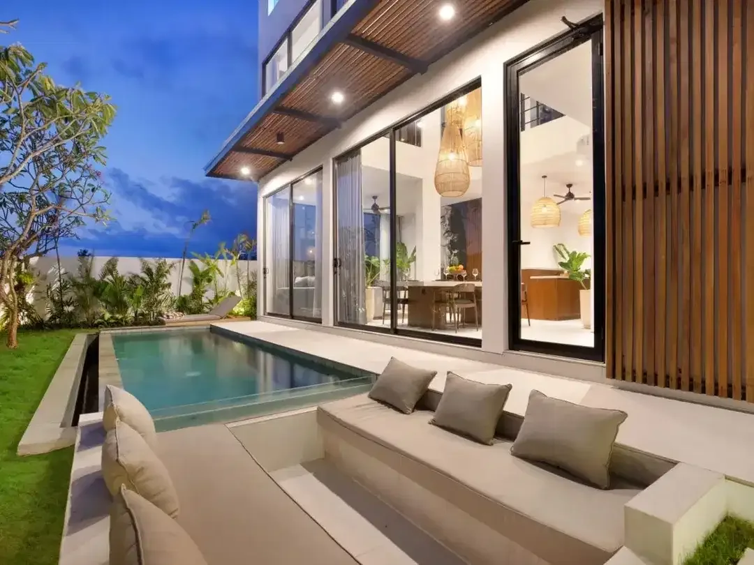 Luxury Oceanfront Villa in Pererenan – Canggu - Image 2 of 10
