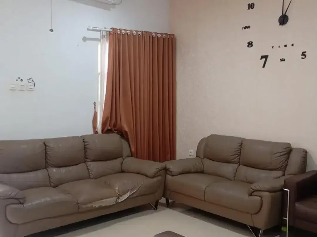 Rumah Bagus 2 Lantai Full Furnished Disewakan, di Area Jimbaran - Image 6 of 10