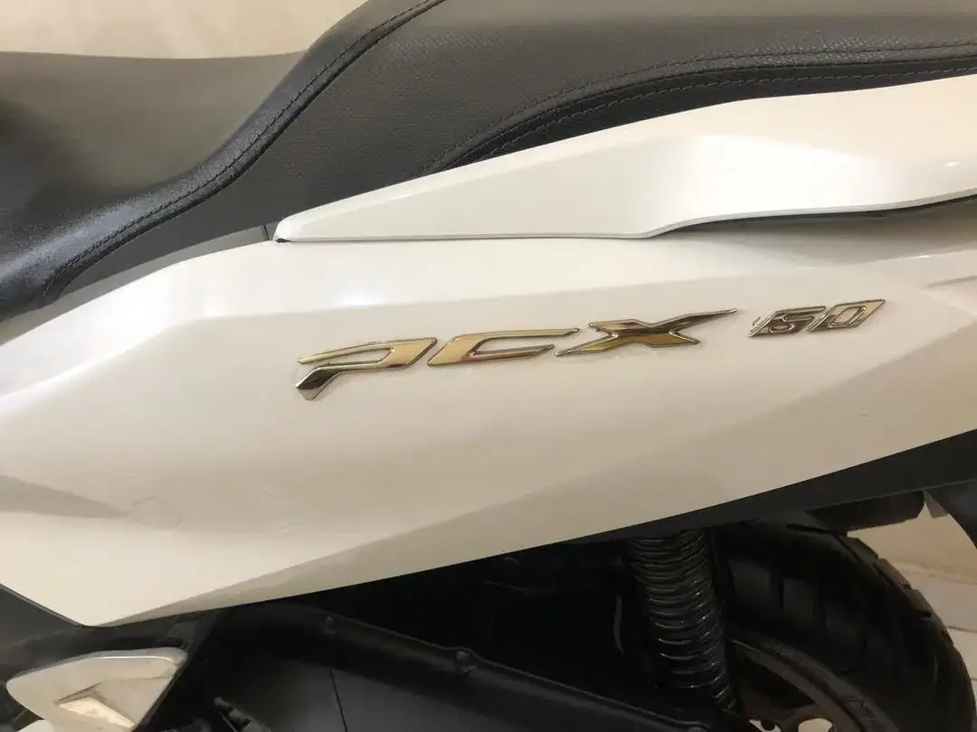 Honda PCX ABS Th.2025 Putih!! - Image 6 of 10