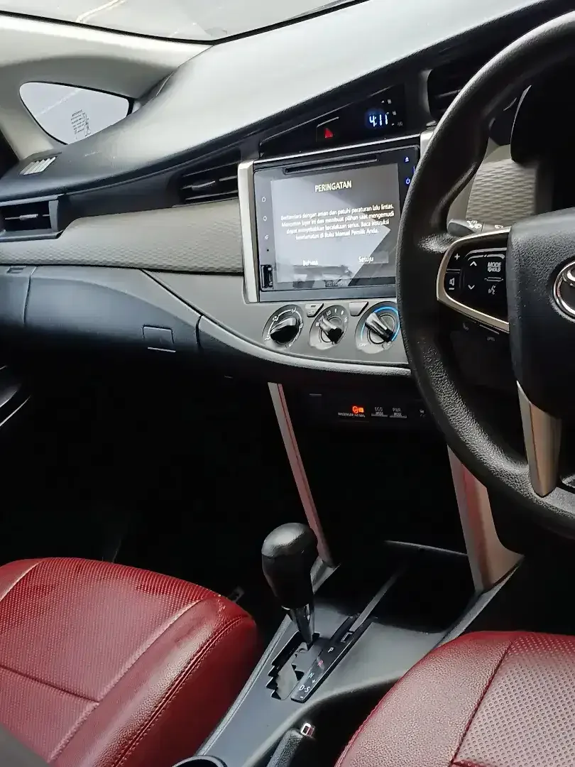 INNOVA NEW MODEL MATIC BENSIN SUPER ISTIMEWA SIAP PAKAI - Image 9 of 10