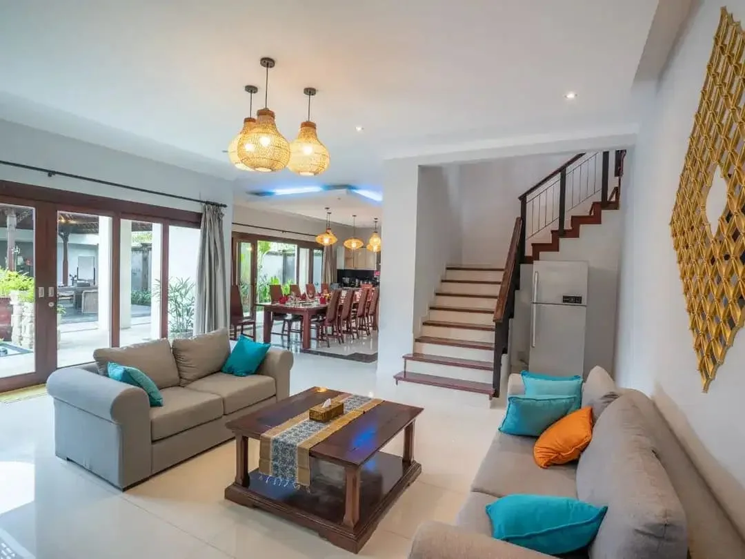 For Sale Modern Contemporary Balinese Villa in Heart of Echo Beach Canggu Bali - Image 8 of 10
