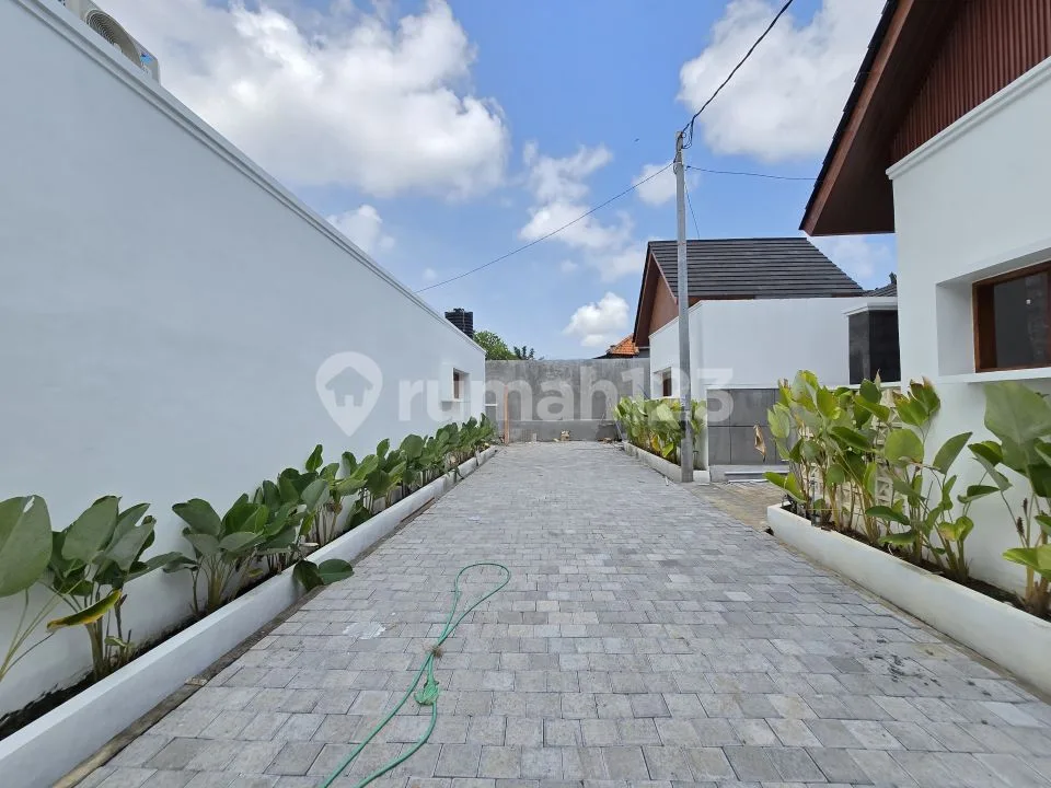 Villa SHM Nusa Dua Bali Cluster Dekat Pantai - Image 2 of 4