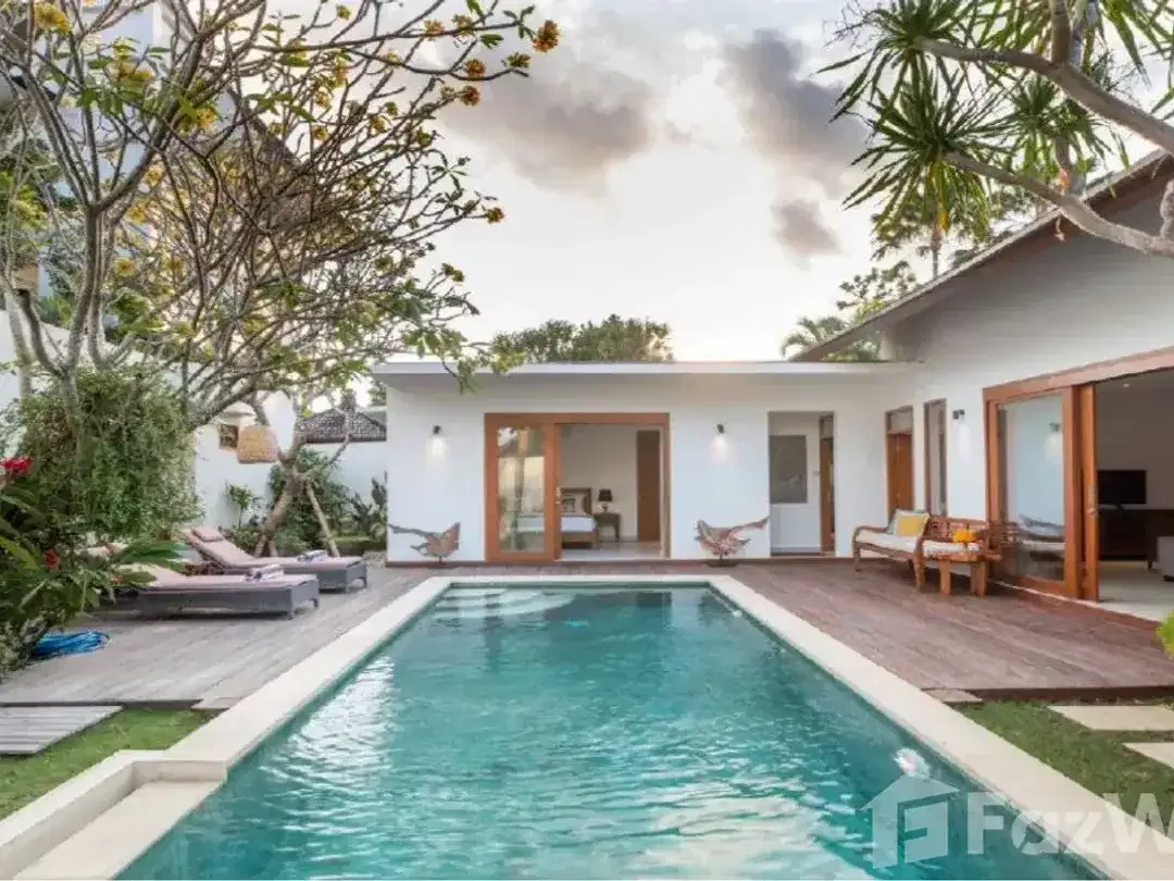3 Bedroom Villa for sale in Petitenget, Bali - Image 1 of 10