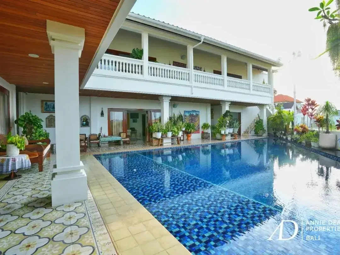 FREEHOLD COLONIAL-STYLE 6-BEDROOM VILLA WITH RICE FIELD VIEW - KABA-KABA - Image 2 of 10