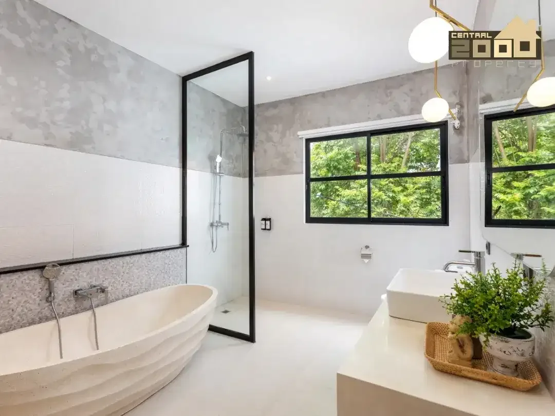 Modern Tropical Villa for Sale & Rent, Tumbak Bayuh, Pererenan - Image 8 of 10