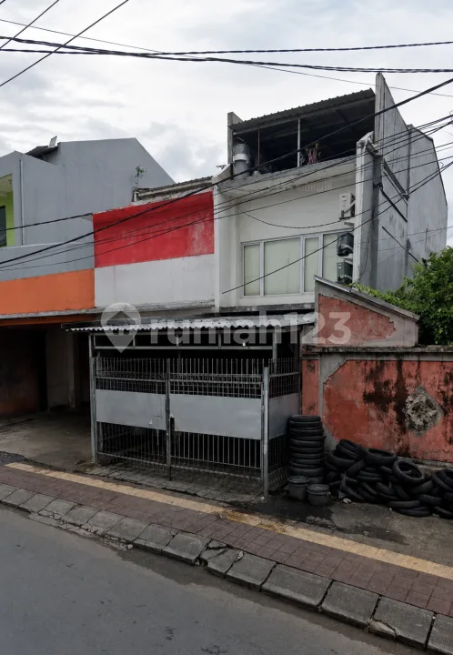 Ruko 3 Lantai Baru Renovasi di Jln Raya Pemogan - Image 1 of 4