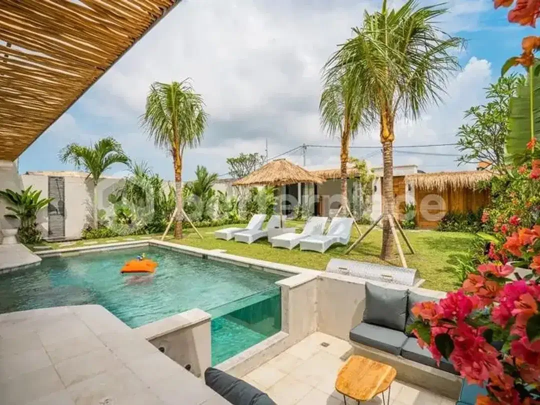 Modern and Spacious 4 Bedroom Villa in Kerobokan Area - Image 3 of 10