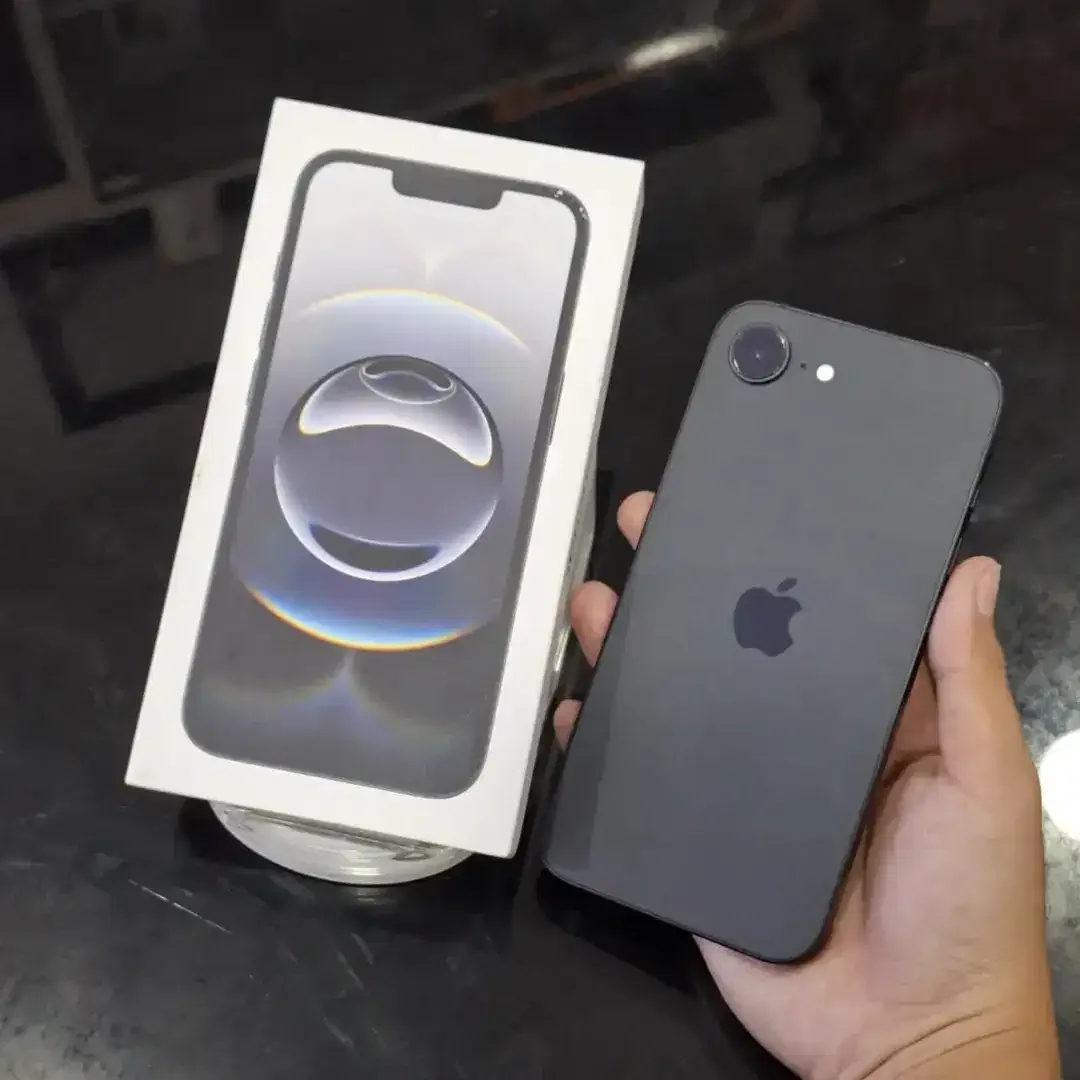 Second Like New iPhone 16e 128gb iBox EX Demo Bebas Nego Sepuasnya - Image 6 of 8