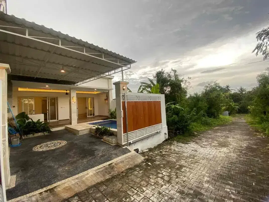 PANDAK TANAH LOT 2 BEDROOMS BRAND NEW VILLA FOR SALE - Image 1 of 10